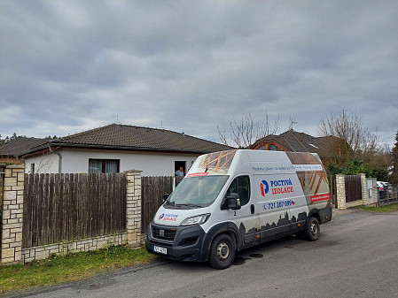 Izolace stropu dřevostavby rodinného domu ve Středočeském kraji